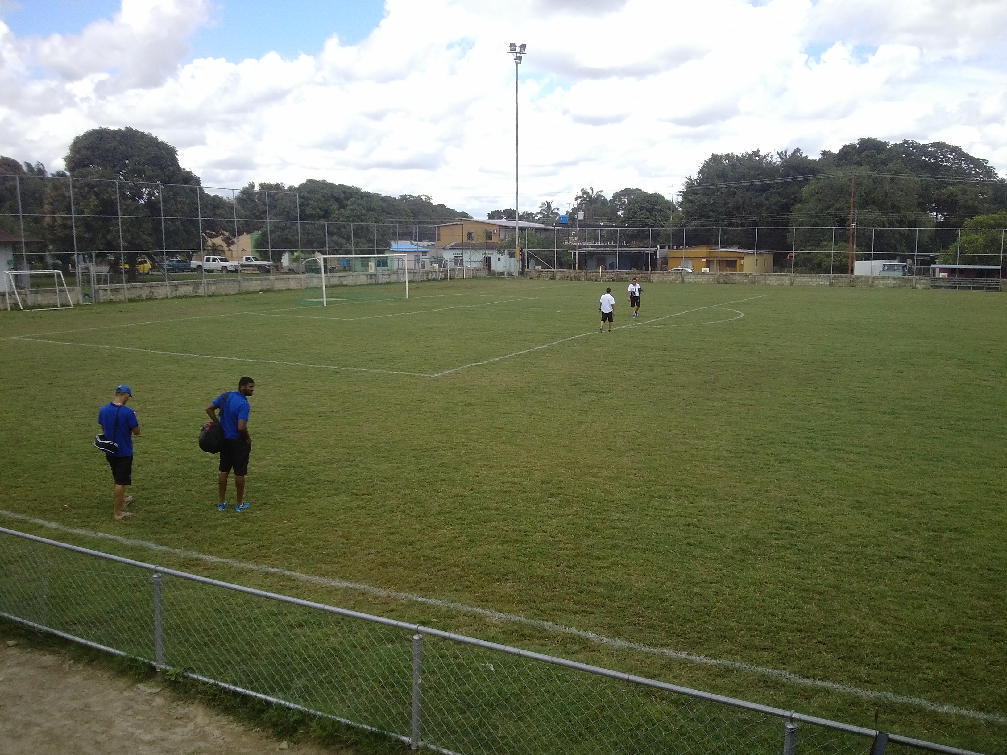 CANCHA JOSÉ ANTONIO PAEZ, LOS POZONES